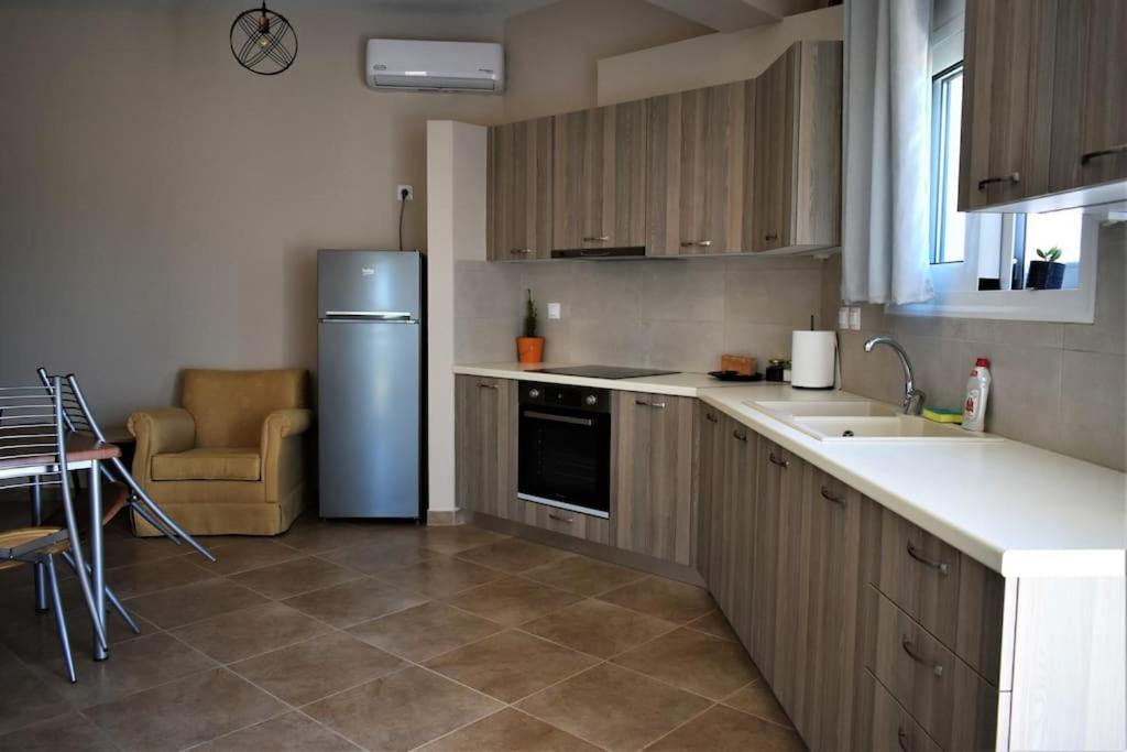 Smailis Apartment 2 Лигурион Экстерьер фото